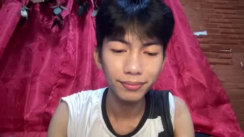 lovelyboy_jm online show from May 11, 2:45 pm