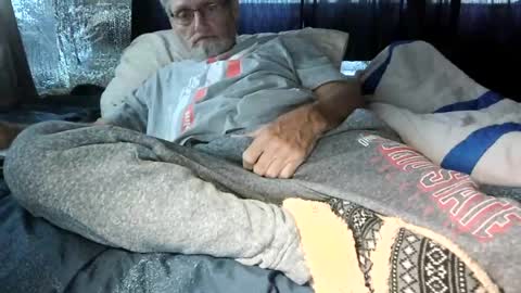 just here to have fun and cum online show from June 22, 11:26 am