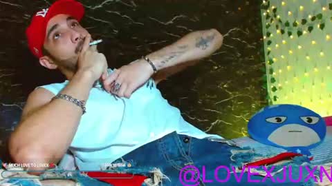 lovexjuxn77 online show from June 14, 7:27 pm