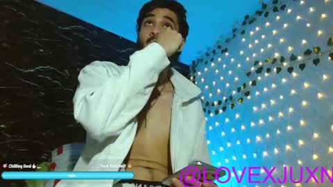 lovexjuxn77 online show from April 25, 7:11 pm