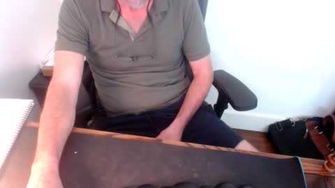 lreed090 online show from May 7, 6:41 pm