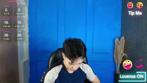 lUAN online show from June 9, 11:45 am