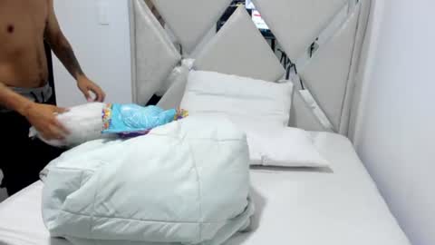 lucas_cruz1 online show from June 12, 3:05 am