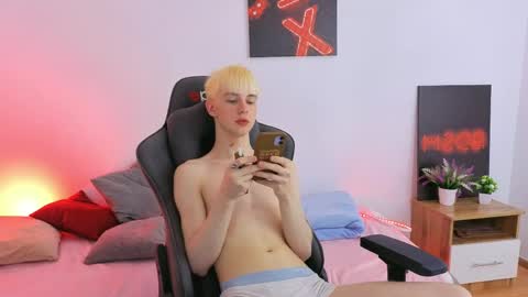 Angelok online show from June 8, 4:57 am