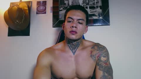 luciferstar01 online show from April 19, 9:28 pm