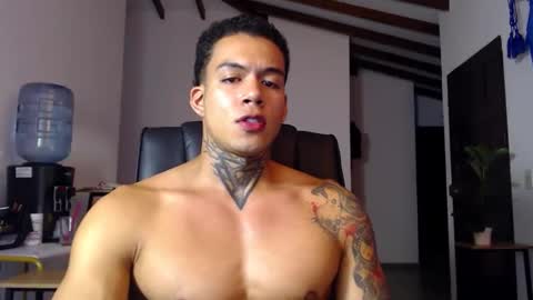 luciferstar01 online show from May 8, 12:00 am