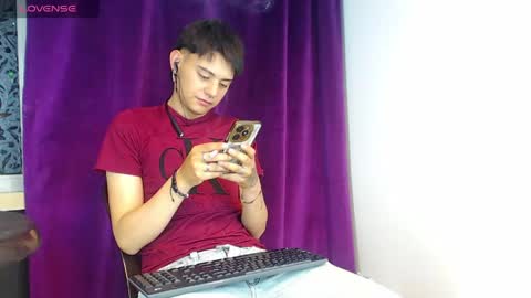 luckk_ online show from May 31, 5:41 am