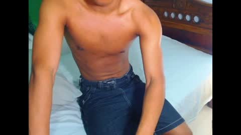 MY NAME IS LUIGI online show from August 2, 1:59 am