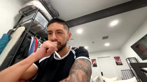 luisloganxxx online show from February 26, 7:03 pm