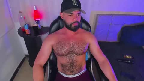 luke diaz7 online show from August 5, 10:59 pm