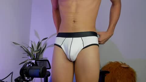 Luke Taylor online show from May 2, 1:14 pm