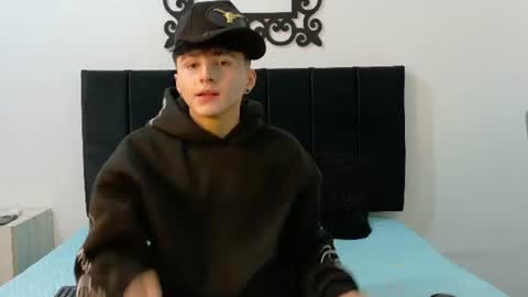 lunaydream online show from June 15, 11:46 am