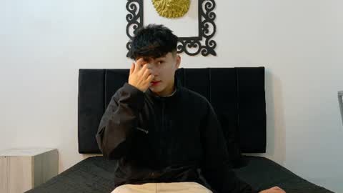 lunaydream online show from June 19, 11:37 am
