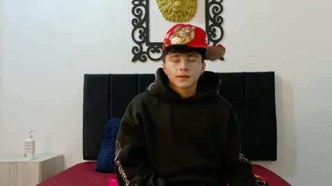 lunaydream online show from June 9, 11:34 am