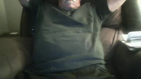 luv269er online show from May 19, 5:02 am