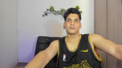 luxrx online show from April 28, 6:12 pm