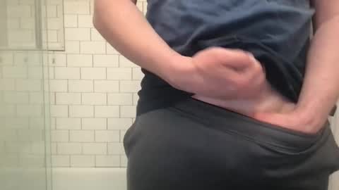 lvguynextdoor440656 online show from May 5, 1:29 am