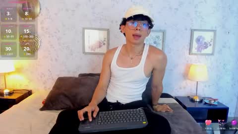 Lyan online show from May 13, 7:44 pm