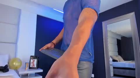 Lycan online show from June 13, 3:15 am