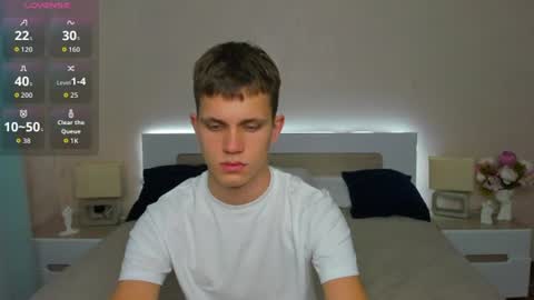 m0neyken_ online show from July 26, 3:03 am