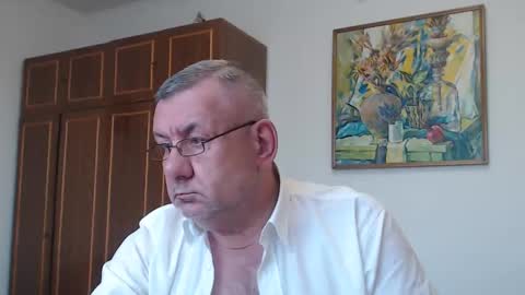 Macho online show from May 17, 4:25 pm