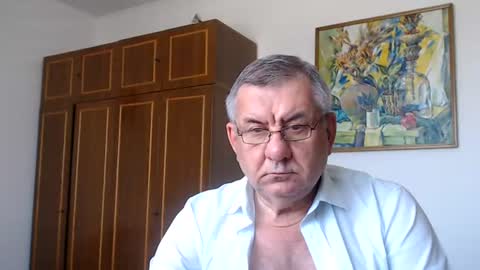 Macho online show from June 18, 11:48 am