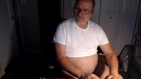 MackB1950 online show from July 19, 7:58 am