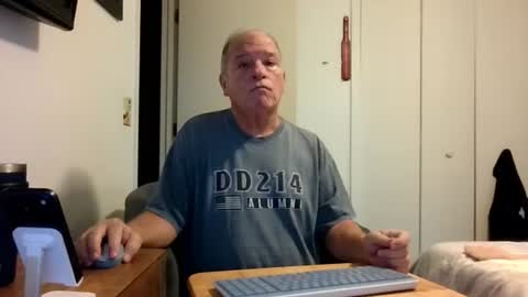 mackdocc001 online show from August 3, 1:39 pm