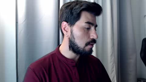 Andres online show from August 4, 11:42 pm