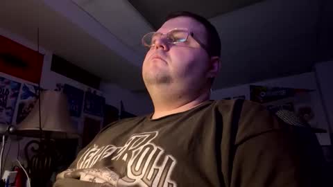 magicmchael1995 online show from May 27, 7:05 am