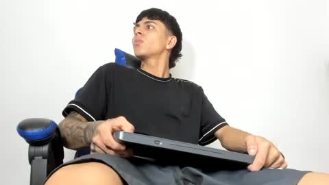 maikdemon_ online show from July 1, 12:44 am