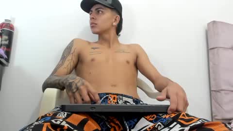 maikdemon_ online show from June 15, 3:26 pm