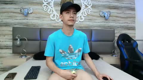 maikol_newman online show from April 27, 11:18 am