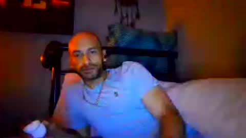 majorb121 online show from July 13, 5:37 pm