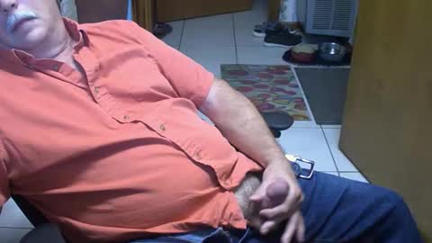 majormike34 online show from May 15, 12:24 pm