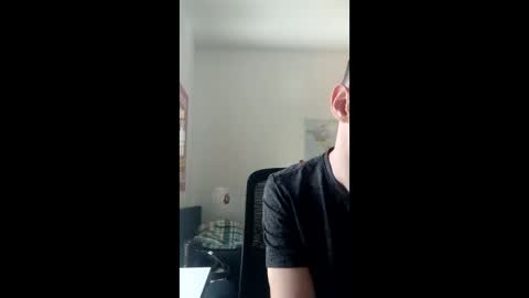 male20y online show from May 1, 3:14 pm