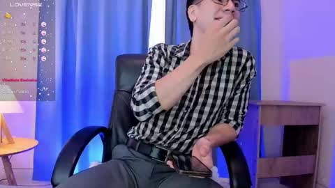 manu online show from May 14, 1:09 pm