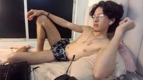 Manuel online show from August 9, 3:23 am