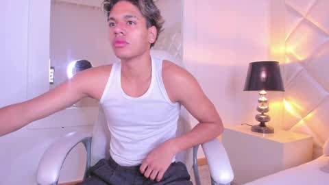 marco_deluxe online show from May 16, 11:41 am