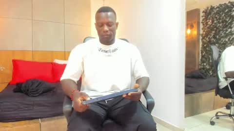 Marcusssss online show from May 2, 12:30 pm