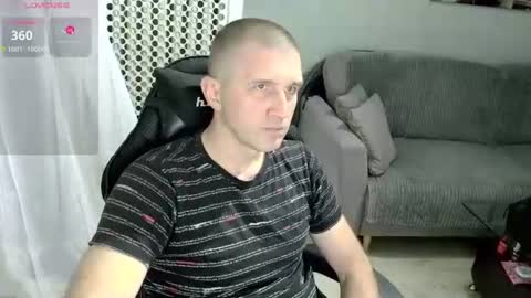 maribor5879 online show from July 6, 9:05 pm