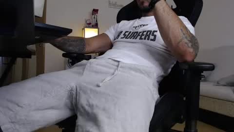 marioslim online show from August 9, 7:47 am