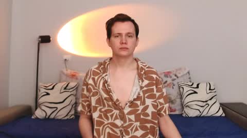 Mark online show from May 9, 5:52 am