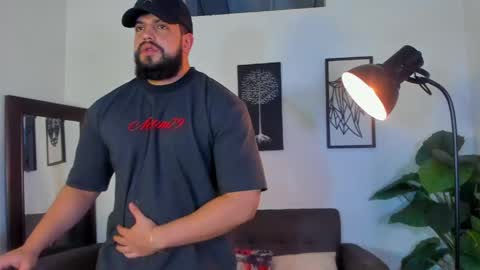 mark_x23 online show from June 9, 4:14 am