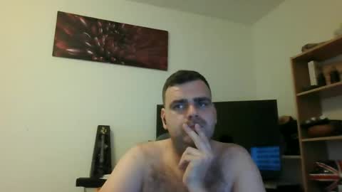 markoluggin online show from July 1, 7:58 pm
