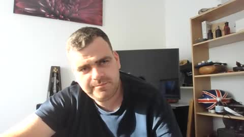markoluggin online show from July 6, 5:59 pm