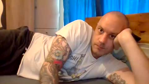 markus_7 online show from August 8, 11:39 am