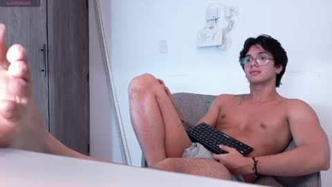 markuss___ online show from April 29, 4:17 am
