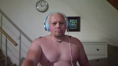 mars0481 online show from May 2, 12:57 am