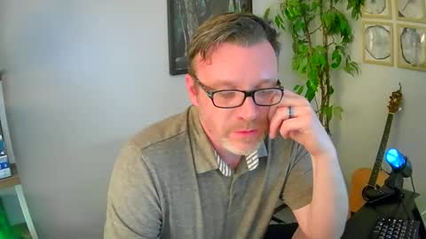 martcb1313 online show from May 2, 4:26 am